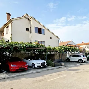 Mihaela , Poreč Kroatien